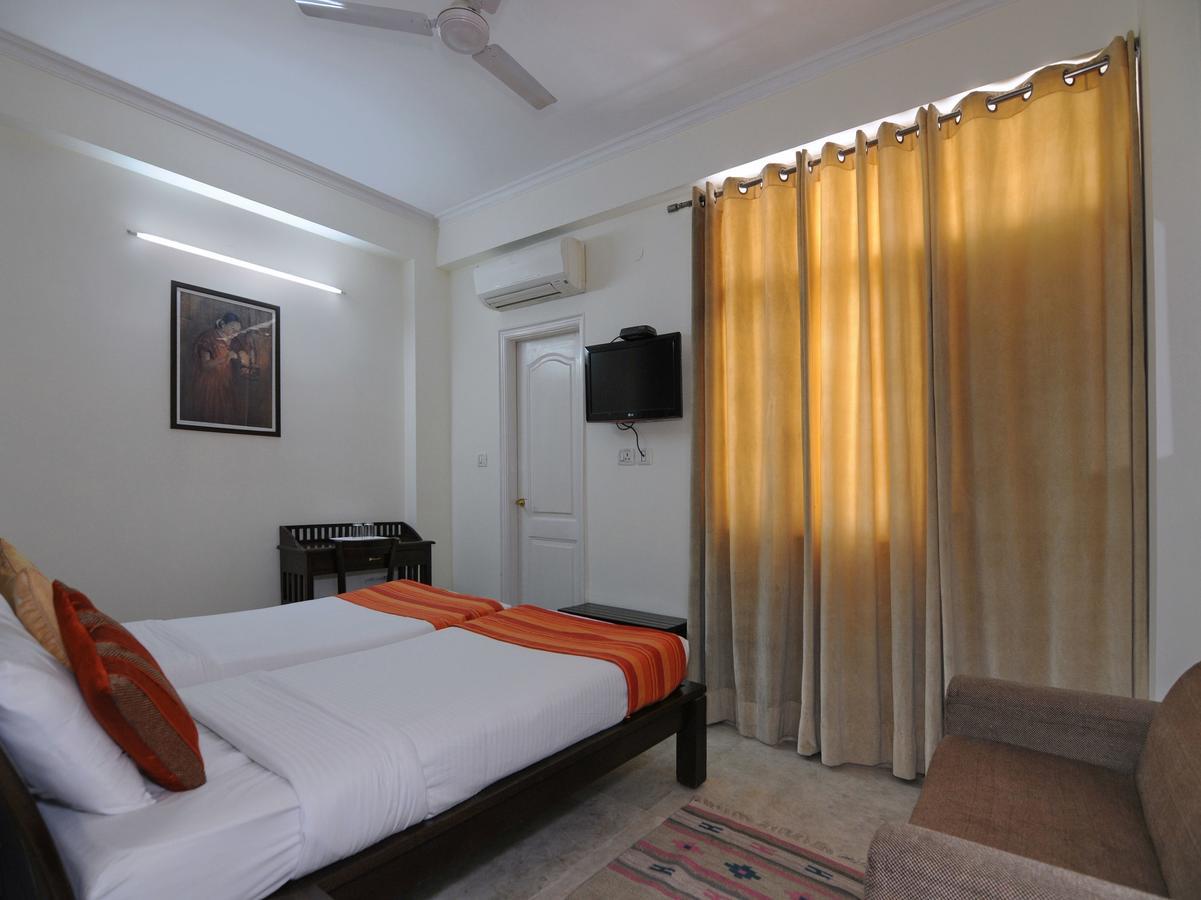 Mehra Residency At The Airport Otel Yeni Delhi Dış mekan fotoğraf