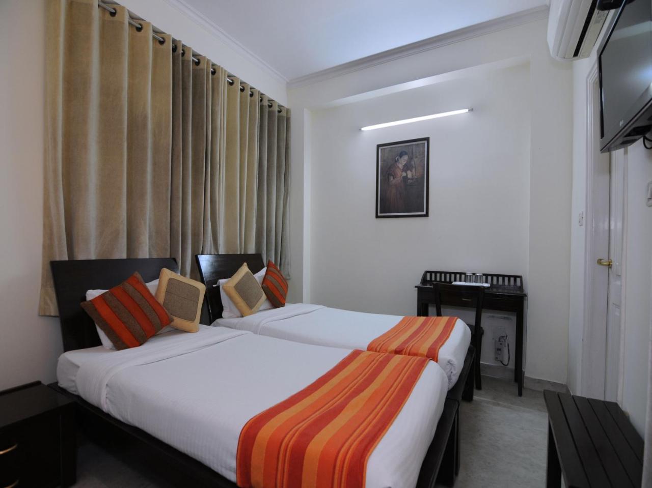 Mehra Residency At The Airport Otel Yeni Delhi Dış mekan fotoğraf